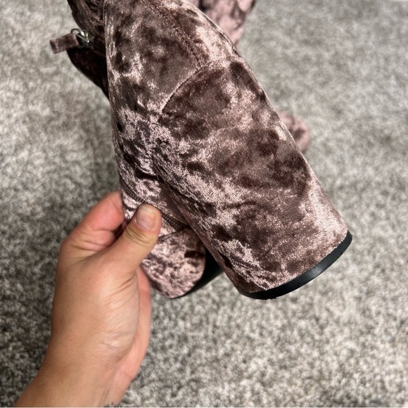Steve Madden Gaze Bootie in Mushroom Velvet 10 - Picture 3 of 6